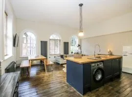 1C College Hill