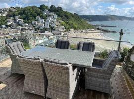 Cornwall Large Beach House Sea & Beach Views - 4 Bedrooms & 3 Bathrooms, hotel in Looe