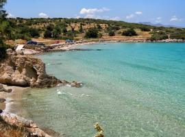 Chrisambelos Apartments, hotel in Istron