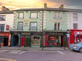 The Horseshoe Bar Townhouse Accommodation