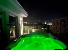 HexHouse Luxury, hotel v destinaci Floreşti