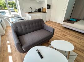 Studio Ô Bleu - entre St Malo et Cancale，位于圣梅卢瓦代翁德的酒店