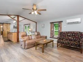 Grey Pines at Hocking Vacations