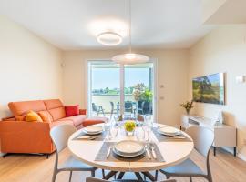 Light Garden-Luxury apartment with private parking, hotel em Monza