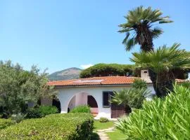 VILLA D LADY fronte mare