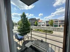 Modern 2 Bedroom Apartment for 6 - City Center