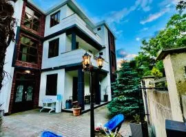 Holiday House Green Cape Batumi