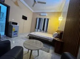 Appart moderne avec clim WiFi terrasse parking près Aéroport Cotonou