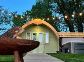3 Hazelwood lakeside hideaway