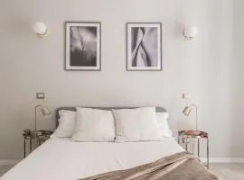 The Best Rent - Bright flat near San Pietro