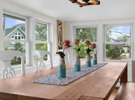 Charming Fairfield Cottage By The Sea