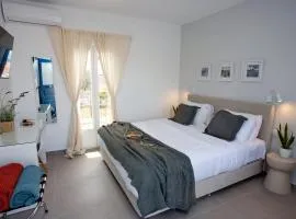 Arourahomes Spetses Town Suites