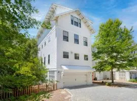 Mt Pleasant Beach Retreat- Mins to Sullivan's IOP