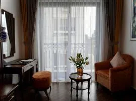Eli Suites