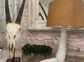 J and M on Capital Boutique Guesthouse, guest house in Frankfort