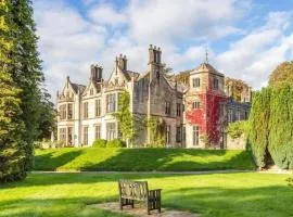 Kendal - Gothic Hall - Luxury Rooms or Apartment