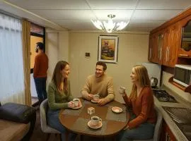 Los Profesionales 2-Transporte Aeropuerto Gratis!