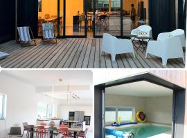 Villa Wax - Piscine et plage, Hotel in Santec