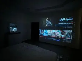 شقق فاخرة بحي الروضة مع سينما بغرفة النوم