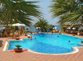 Hotel Oasis, hotel em Kyparissia