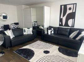 Executive Suite AC & Free Parking, hotell Zürichis