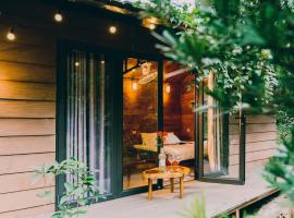 Căn Gỗ, hotel v destinaci Sóc Sơn