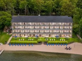 Beachfront Hotel Houghton Lake