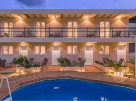 BlueGreen Holiday Homes - Family Friendly on the Beach with Pool, BBQ, near Heraklion