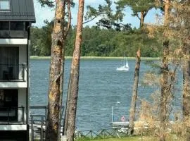 Apartament nad jeziorem