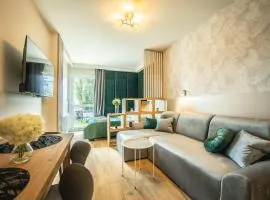 WiguryTower Garden 210'