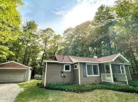 Quaint Cottage on the Sandy Shores of Lake Michigan