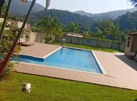 Chácara com Piscina 4 quartos