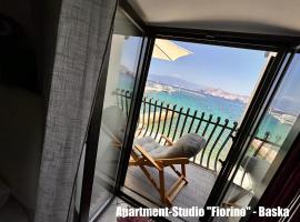 Baska Apartment-Studio Fiorino, hotel u gradu Ba&scaron;ka