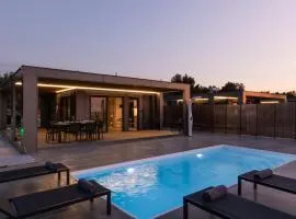 Moirai Pavilions Luxury Villas