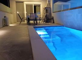 Twins house pool 1, hotel v destinaci Nikiti
