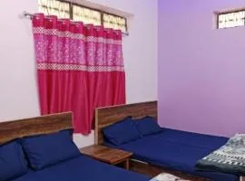 Hotel Mahadev guest house Fully AC OR NON AC Room In Varanasi