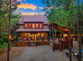 New! Near Attractions, Private Balcony, Pets Welcome, Paved Road, Hot Tub, alojamiento con cocina en Broken Bow