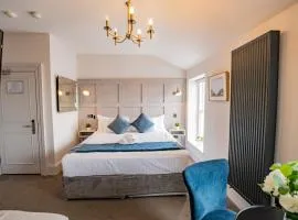 Superb Marina Studio