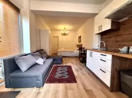 KindStay Suites Prague Airport - Terrace Suite