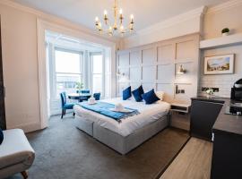 Studio with Scenic Marina Views, hotel v destinaci Dublin