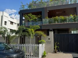 Skywood Villa Rooms、ラクナウのホテル