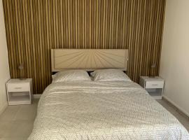 Two-room apartment, hotel in Villiers-le-Bel