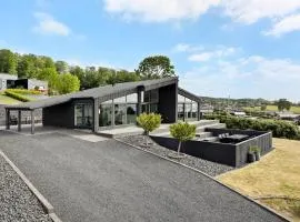 3 Bedroom Lovely Home In Aabenraa
