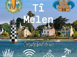 Ti Melen face à la plage du Lodonnec