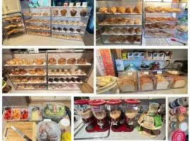 Fraser Valley Getaway With Breakfast S-5