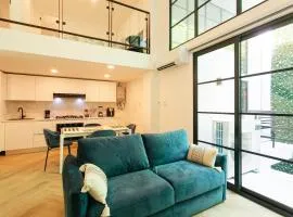 Casco Viejo Loft with Balcony - Rooftop Pool and Gym