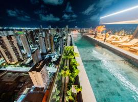 Studio Beira-mar, rooftop com piscina e jacuzzi, Hotel in Fortaleza