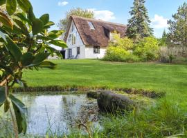 Lake Front Home In R&oslash;m&oslash; With Wifi, hotel 4 estrellas en R&oslash;m&oslash; Kirkeby
