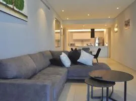 Apartment 18 G