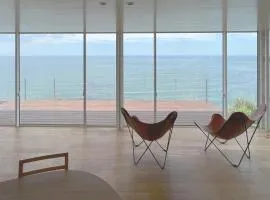 Cliff House Morai